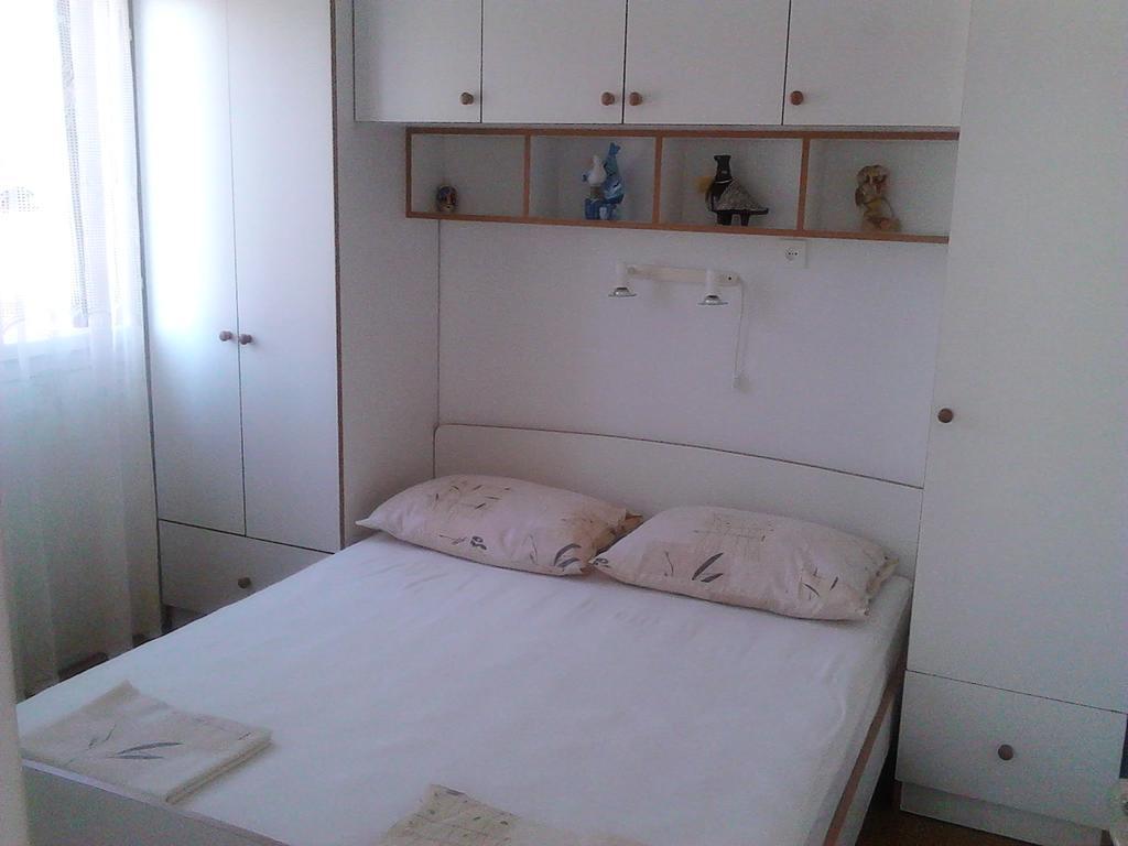 Apartman Vladic Apartment Grebastica Exterior photo